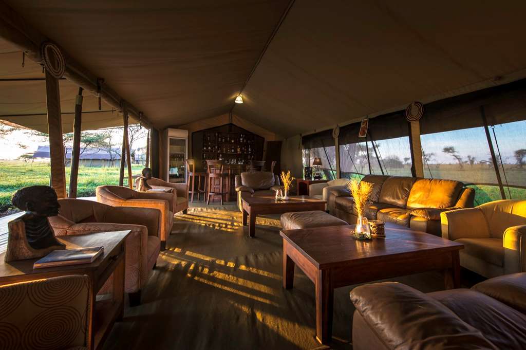 Karibu Camps And Lodges Sametu Camp Serengeti Robanda Restaurant photo
