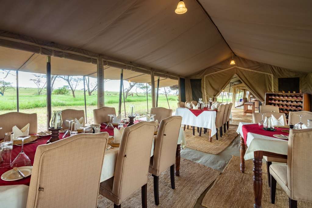 Karibu Camps And Lodges Sametu Camp Serengeti Robanda Restaurant photo